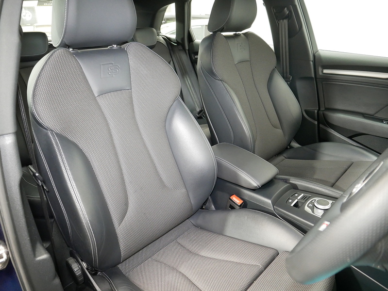 Audi A3 TFSI S line - U4400