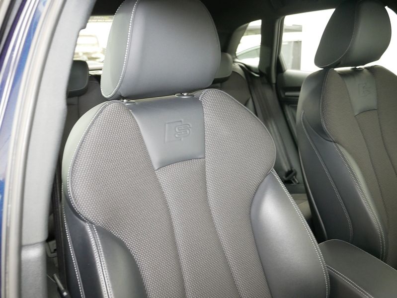 Audi A3 TFSI S line - U4400