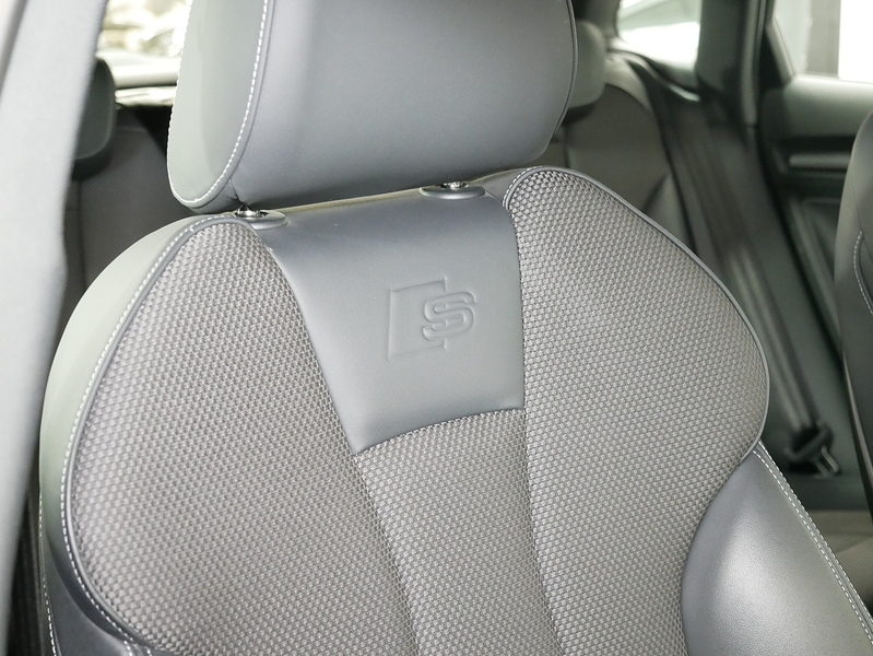 Audi A3 TFSI S line - U4400