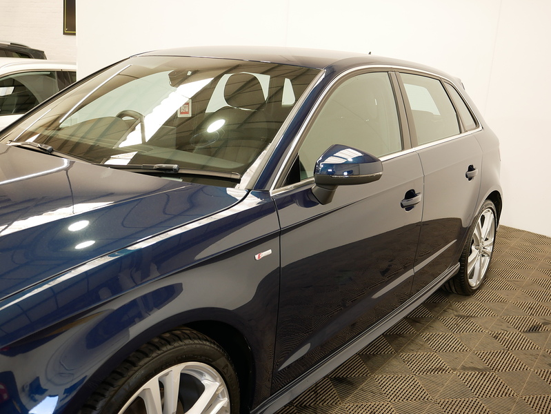 Audi A3 TFSI S line - U4400