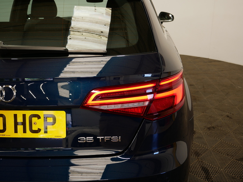 Audi A3 TFSI S line - U4400
