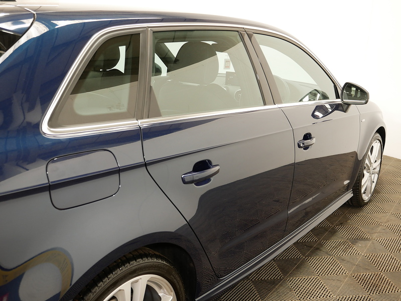Audi A3 TFSI S line - U4400