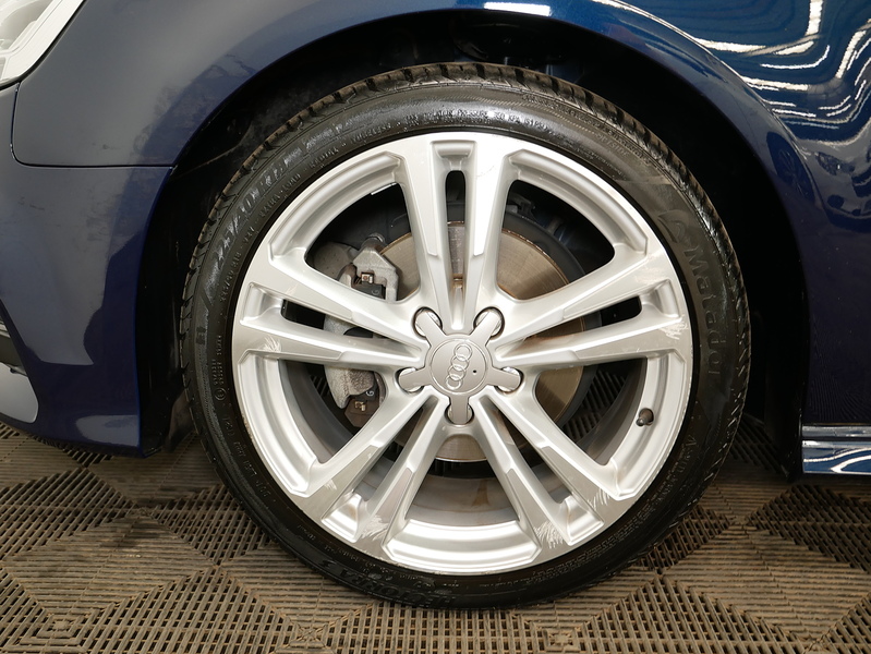 Audi A3 TFSI S line - U4400