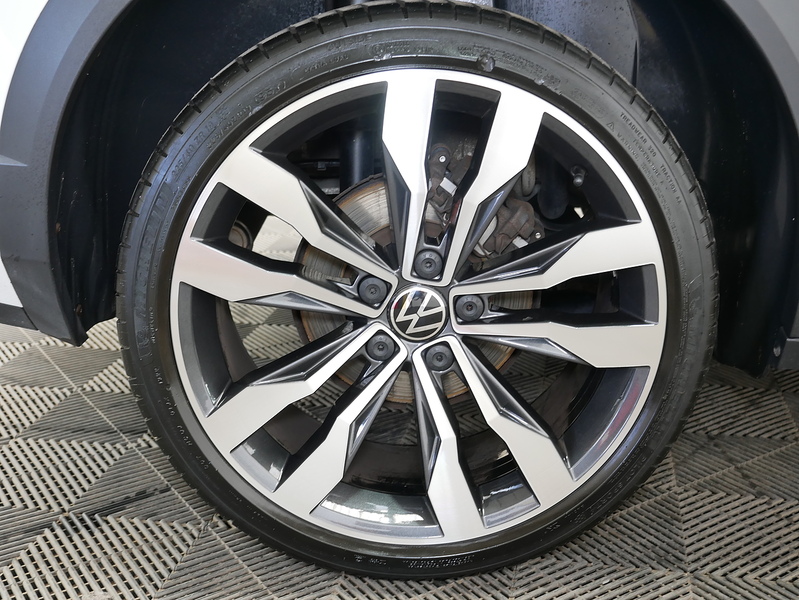 Volkswagen T-Roc TSI EVO R-Line - U4418