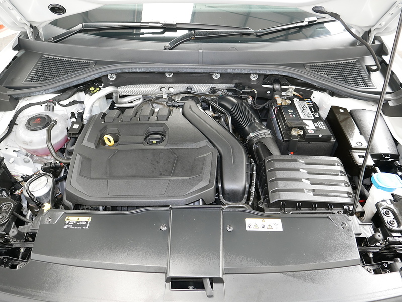 Volkswagen T-Roc TSI EVO R-Line - U4418