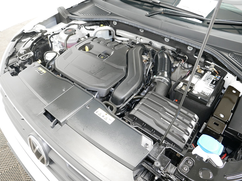Volkswagen T-Roc TSI EVO R-Line - U4418