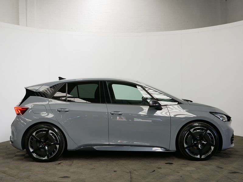 CUPRA Born e-Boost V3 - U4425