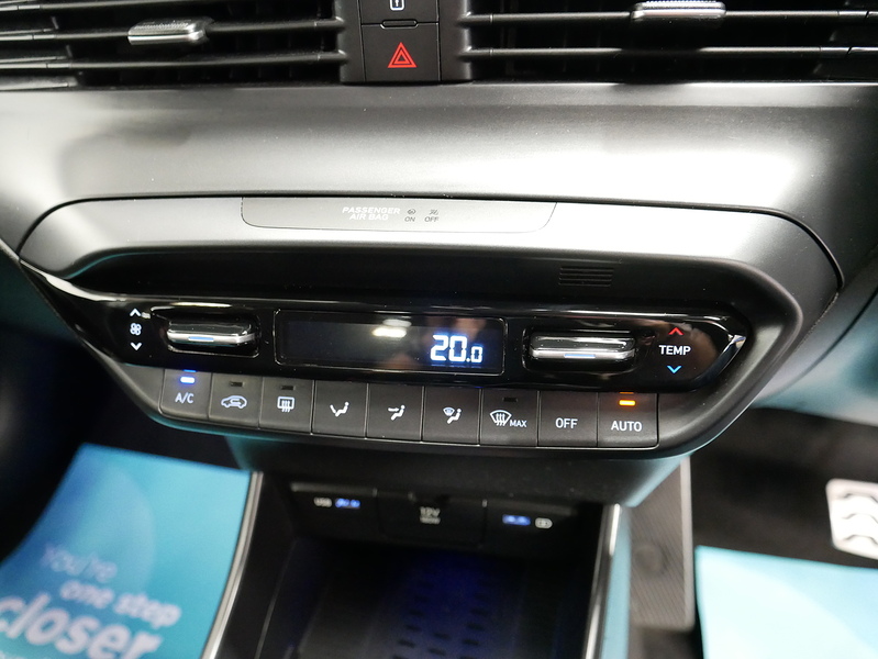 Hyundai BAYON T-GDi MHEV Premium - U4450