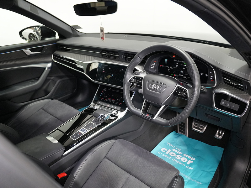 Audi A6 Avant TFSI Black Edition - U4458