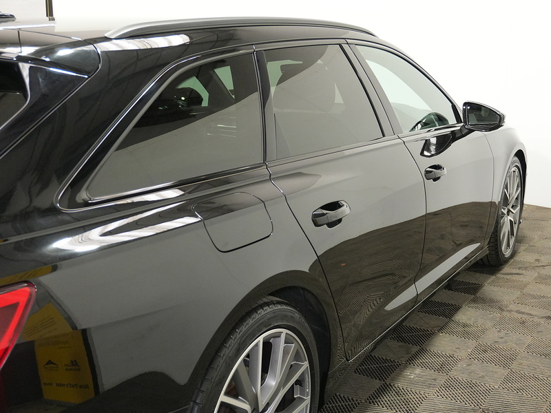 Audi A6 Avant TFSI Black Edition - U4458