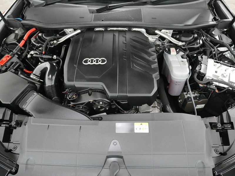 Audi A6 Avant TFSI Black Edition - U4458