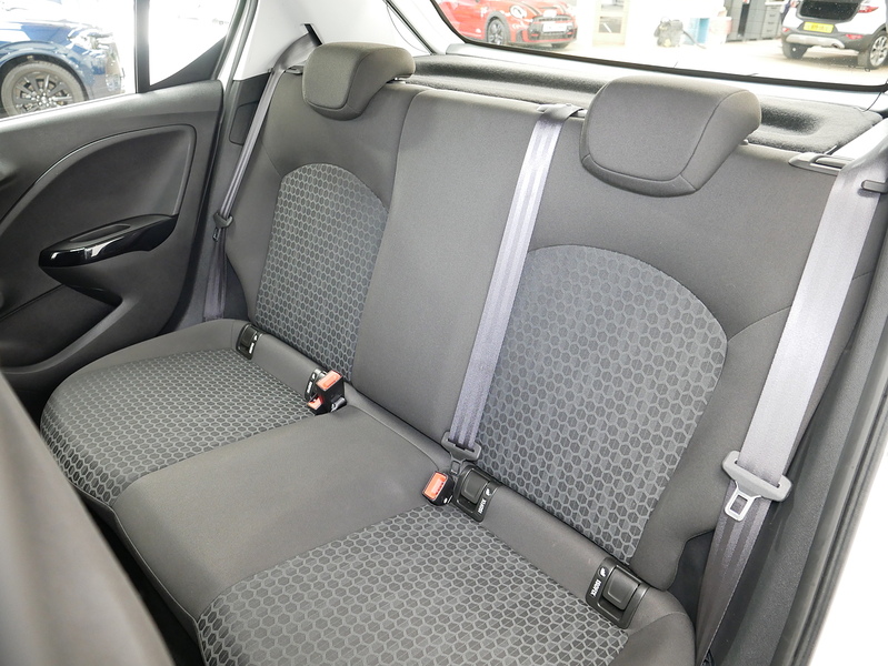 Vauxhall Corsa i ecoTEC SE Nav - U4464