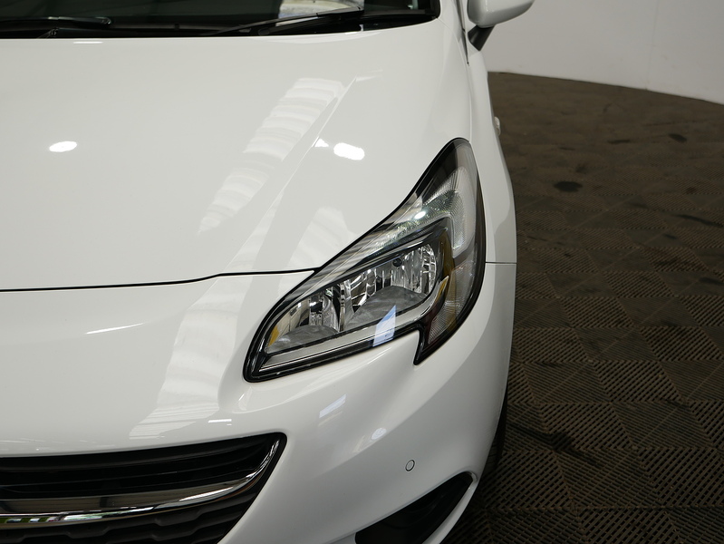 Vauxhall Corsa i ecoTEC SE Nav - U4464