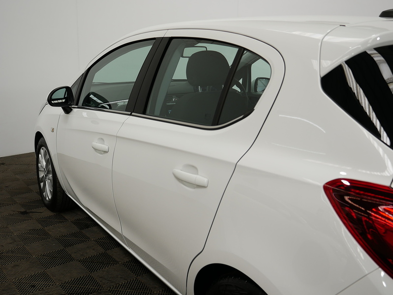 Vauxhall Corsa i ecoTEC SE Nav - U4464