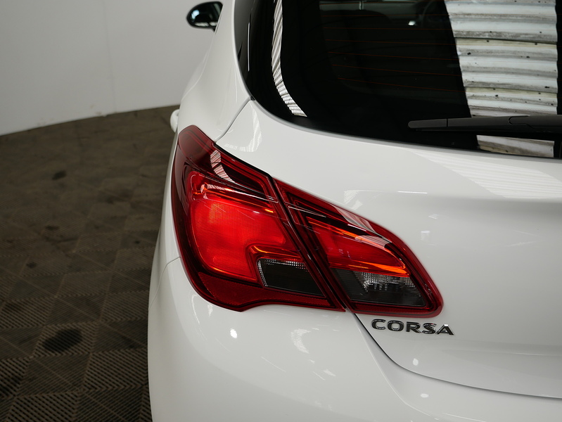 Vauxhall Corsa i ecoTEC SE Nav - U4464