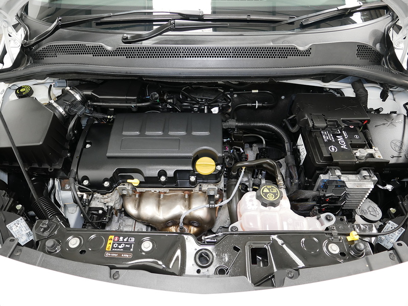Vauxhall Corsa i ecoTEC SE Nav - U4464