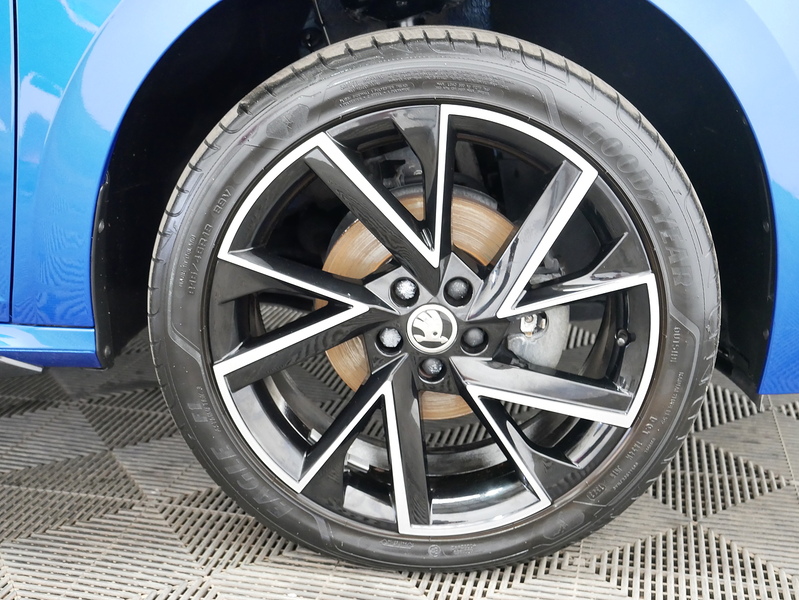 Skoda Kamiq TSI ACT Monte Carlo - U4470