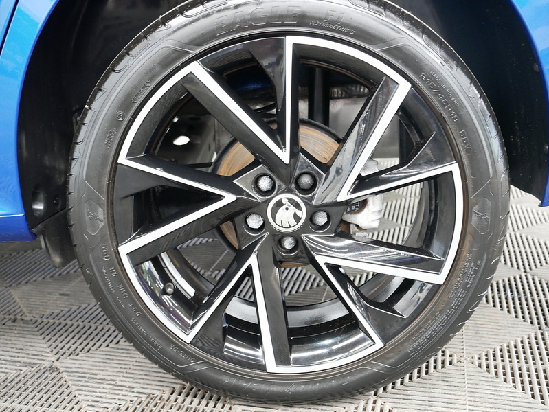 Skoda Kamiq TSI ACT Monte Carlo - U4470