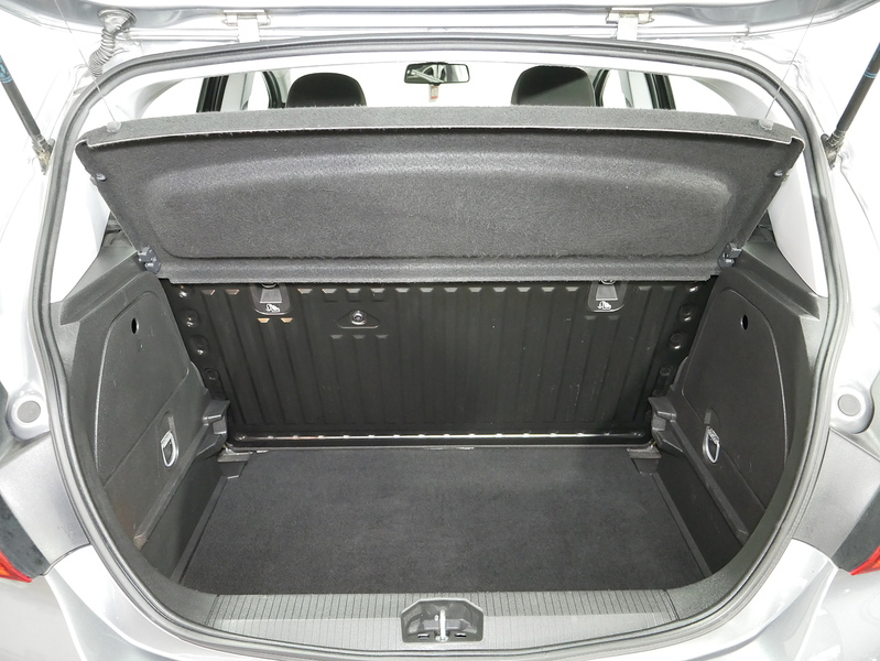 Vauxhall Corsa i ecoTEC SRi Nav - U4507
