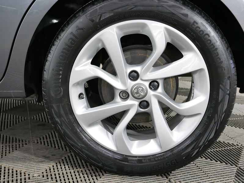 Vauxhall Corsa i ecoTEC SRi Nav - U4507