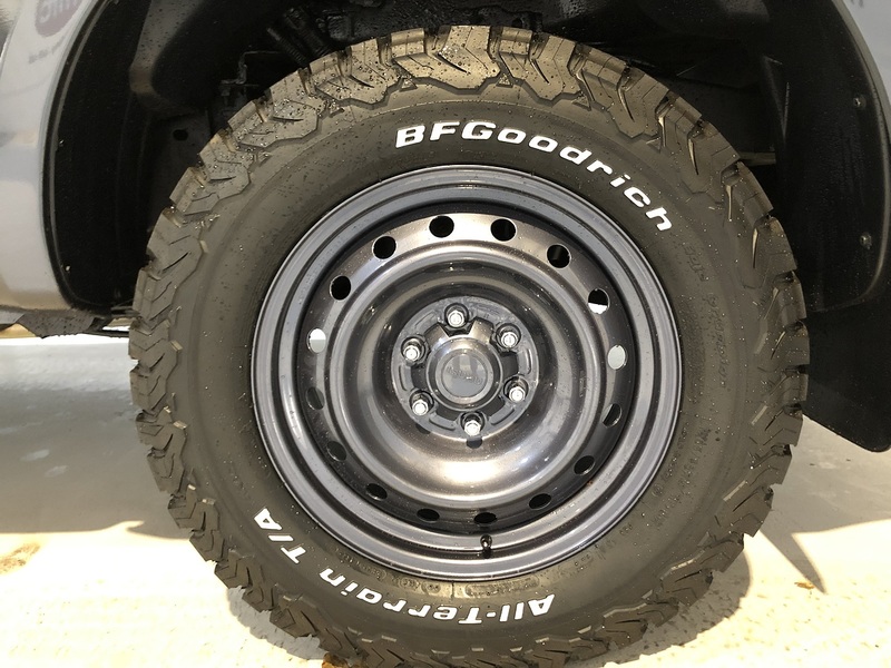 Isuzu Utility Dcb Pick Up 1.9 Manual Diesel