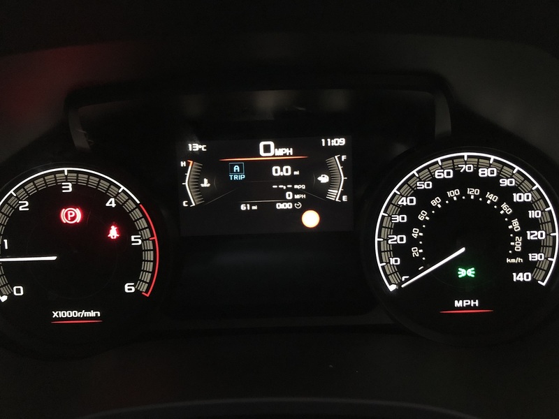 Isuzu Utility Dcb Pick Up 1.9 Manual Diesel