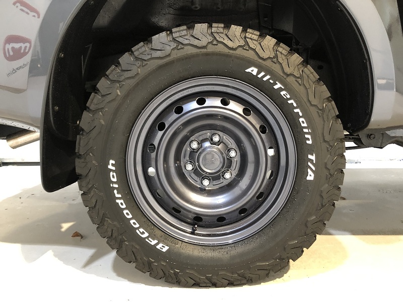 Isuzu Utility Dcb Pick Up 1.9 Manual Diesel