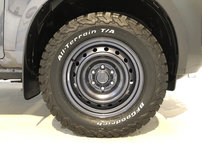 Isuzu Utility Dcb Pick Up 1.9 Manual Diesel