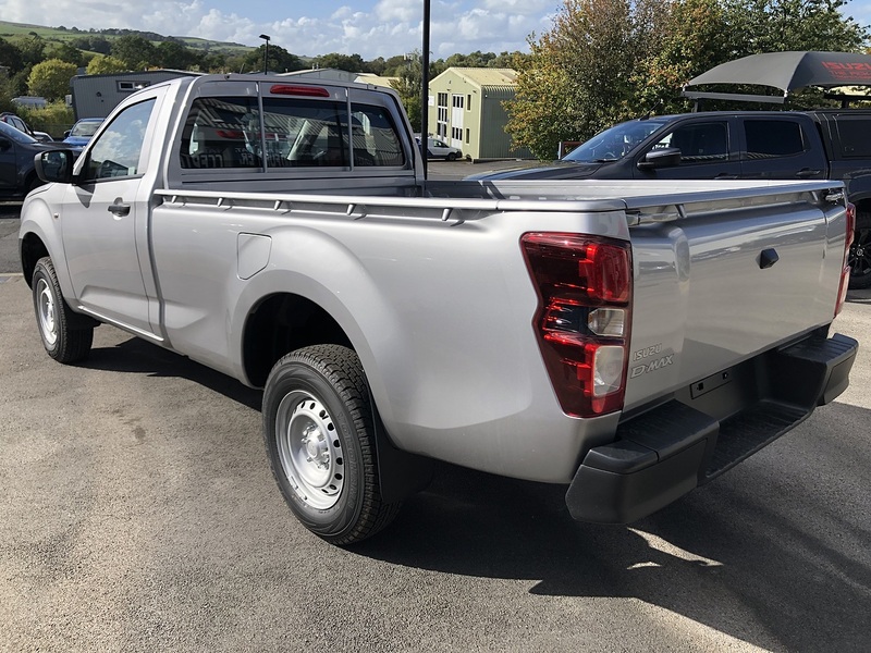 Isuzu Utility Scb Pick Up 2.2 Manual Diesel