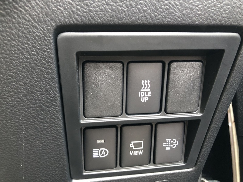 Toyota 2.8 D-4D-h Invincible X Pickup 4dr Diesel Hybrid Auto 4WD Euro 6 (204 ps)