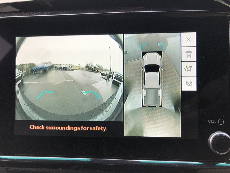 Toyota 2.8 D-4D-h Invincible X Pickup 4dr Diesel Hybrid Auto 4WD Euro 6 (204 ps)