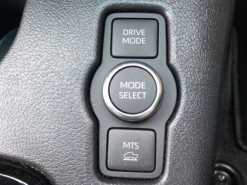 Toyota 2.8 D-4D-h Invincible X Pickup 4dr Diesel Hybrid Auto 4WD Euro 6 (204 ps)