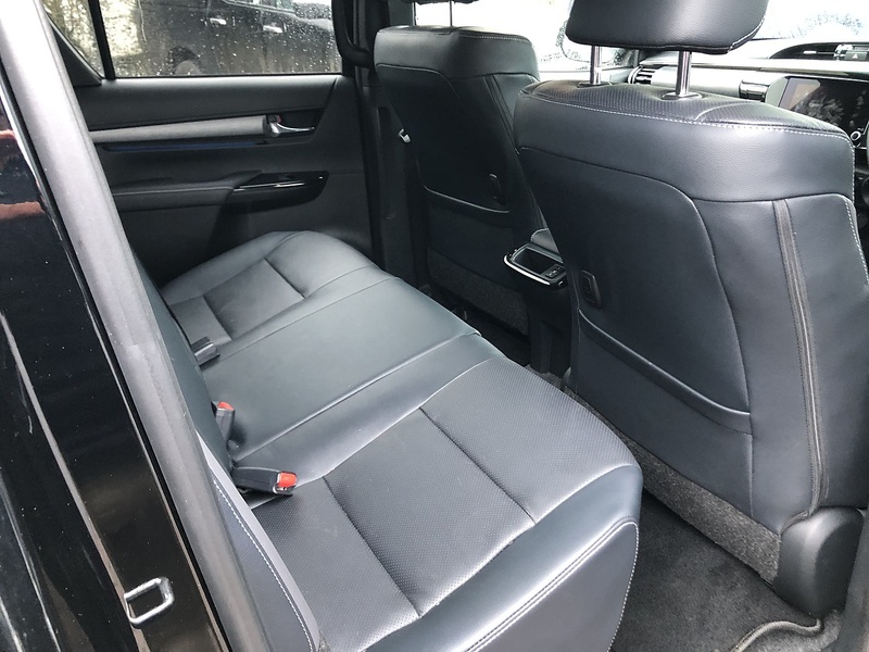 Toyota 2.8 D-4D-h Invincible X Pickup 4dr Diesel Hybrid Auto 4WD Euro 6 (204 ps)