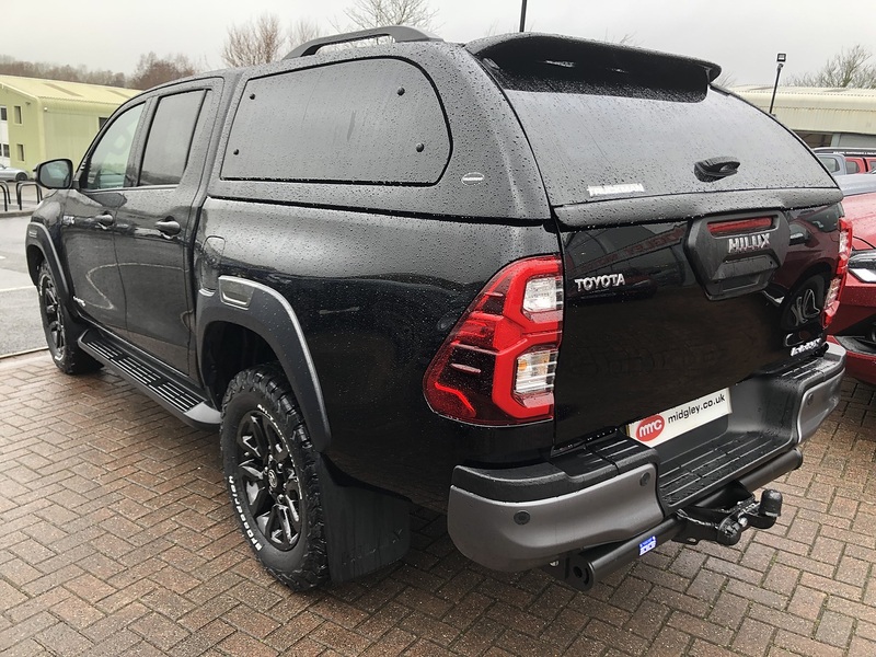 Toyota 2.8 D-4D-h Invincible X Pickup 4dr Diesel Hybrid Auto 4WD Euro 6 (204 ps)