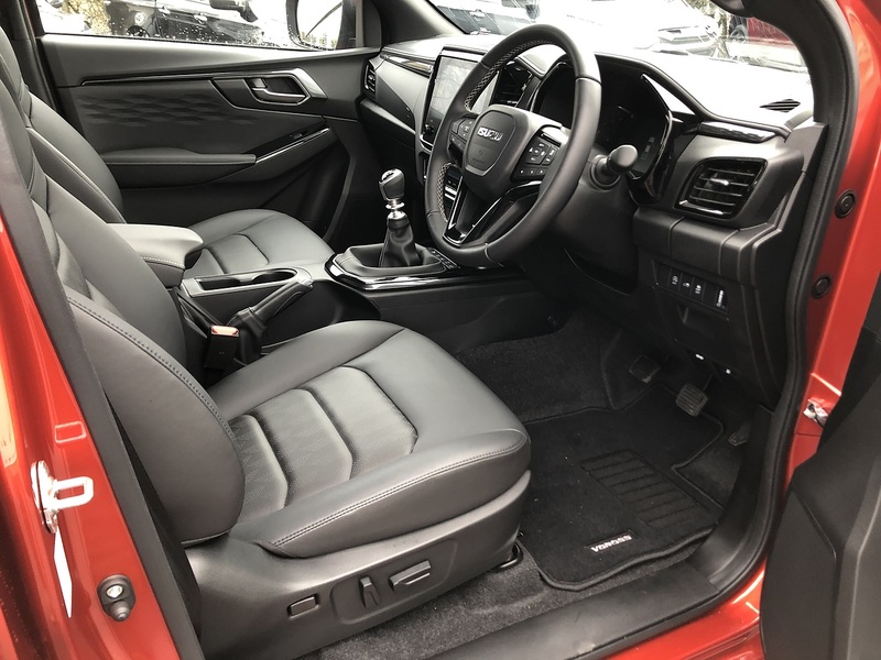 Isuzu V-Cross Dcb 1.9 Pick Up Manual Diesel