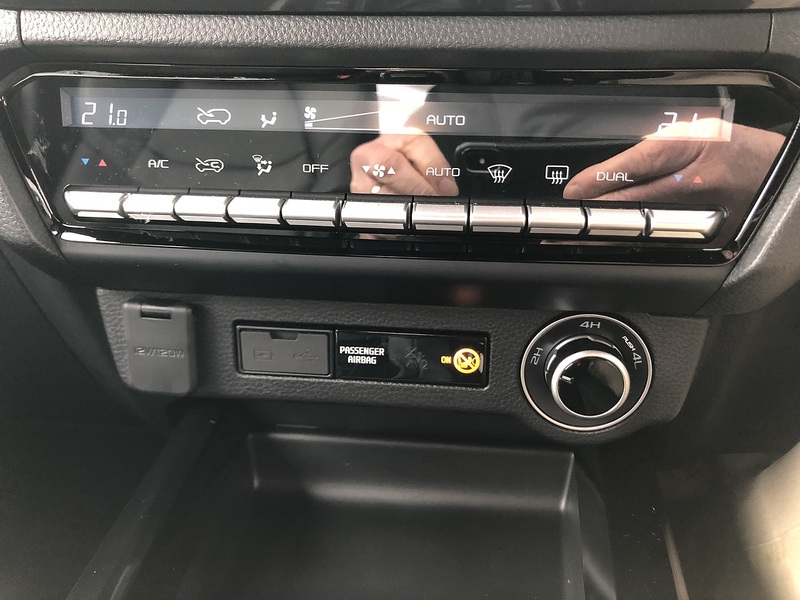 Isuzu V-Cross Dcb 1.9 Pick Up Manual Diesel