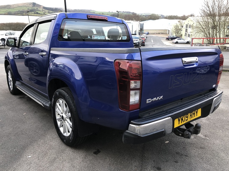 Isuzu TD Yukon Pickup 1.9 Manual Diesel