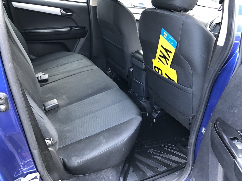 Isuzu TD Yukon Pickup 1.9 Manual Diesel