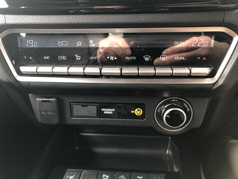 Isuzu 1.9 TD V-Cross Pickup Double Cab 4dr Diesel Manual 4WD Euro 6 (s/s) (164 ps)