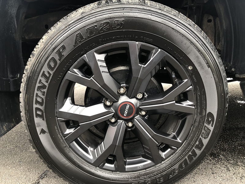 Isuzu 1.9 TD V-Cross Pickup Double Cab 4dr Diesel Manual 4WD Euro 6 (s/s) (164 ps)