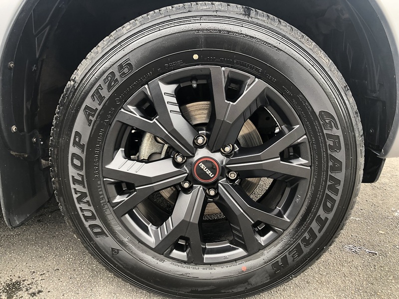 Isuzu 1.9 TD V-Cross Pickup Double Cab 4dr Diesel Manual 4WD Euro 6 (s/s) (164 ps)