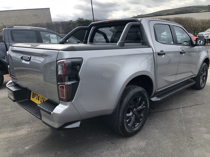 Isuzu 1.9 TD V-Cross Pickup Double Cab 4dr Diesel Manual 4WD Euro 6 (s/s) (164 ps)