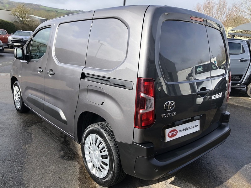 Toyota 1.5 BlueHDi Icon Short Panel Van 5dr Diesel Manual SWB Euro 6 (s/s) (100 bhp)