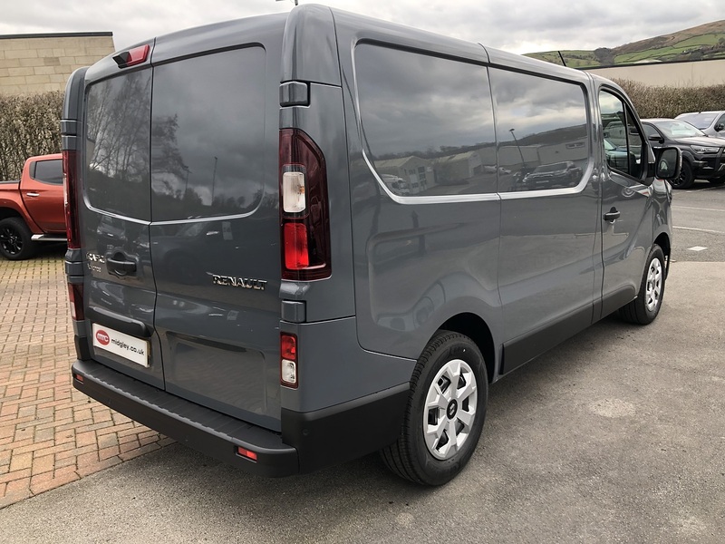 Renault 2.0 dCi Blue SL30 Advance Panel Van 5dr Diesel Manual L1 H1 Euro 6 (s/s) (130 ps)