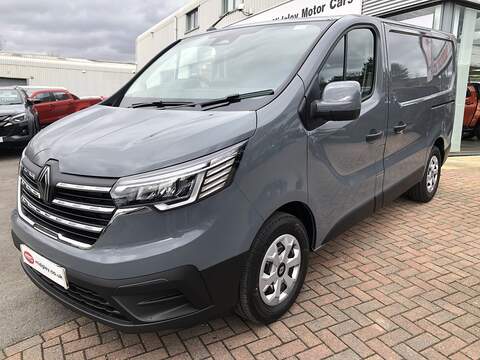 Renault Trafic, 2.0 dCi Blue SL30 Advance Panel Van 5dr Diesel Manual L1 H1 Euro 6 (s/s) (130 ps)