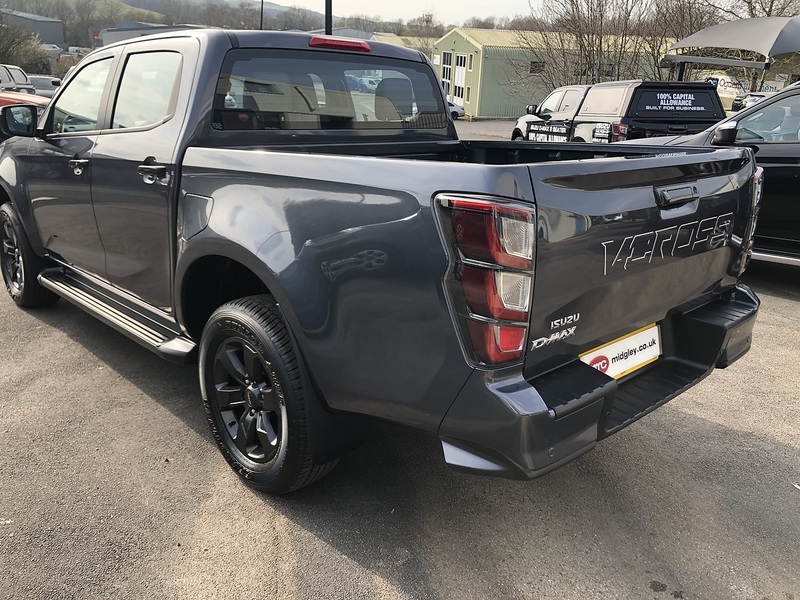 Isuzu 1.9 TD V-Cross Pickup Double Cab 4dr Diesel Manual 4WD Euro 6 (s/s) (164 ps)