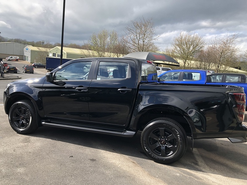 Isuzu V-Cross Dcb 1.9 Pick Up Manual Diesel