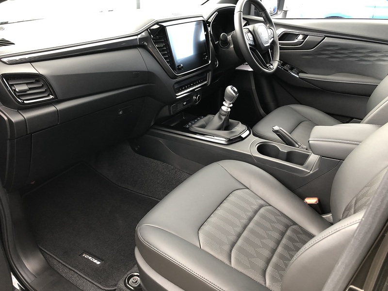 Isuzu V-Cross Dcb 1.9 Pick Up Manual Diesel