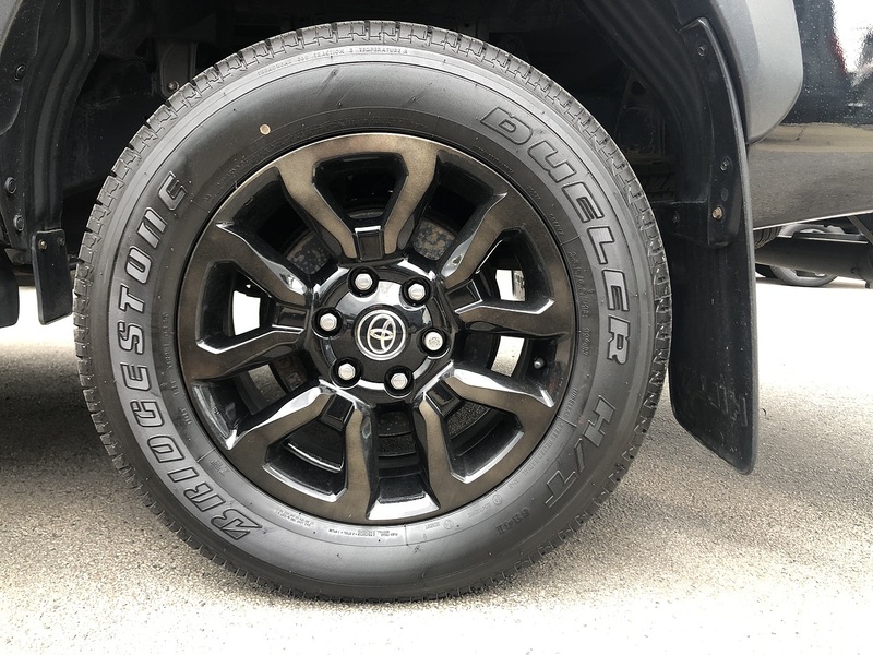 Toyota 2.8 D-4D Invincible X Double Pickup Double Cab 4dr Diesel Auto 4WD Euro 6 (s/s) (204 ps)