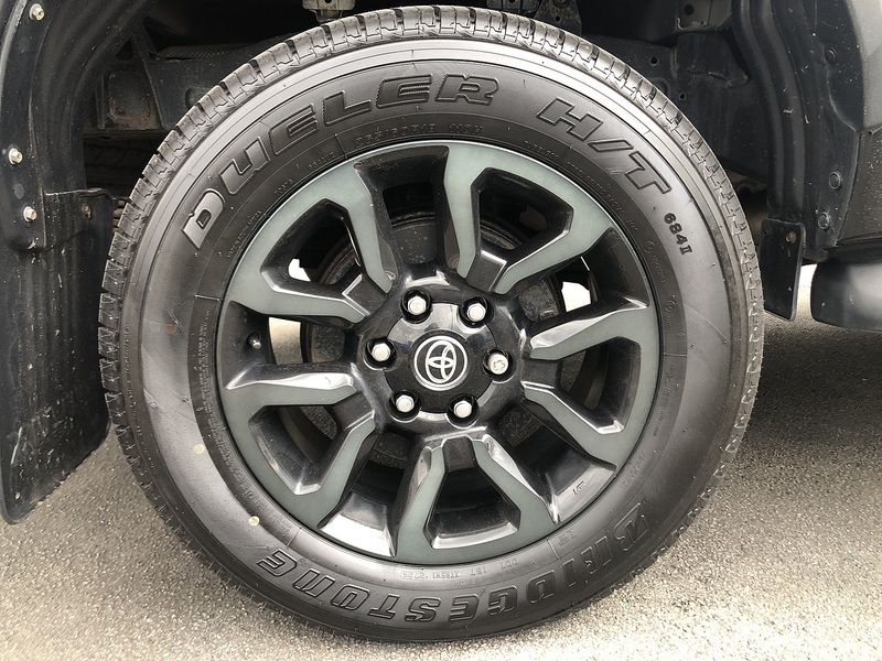Toyota 2.8 D-4D Invincible X Double Pickup Double Cab 4dr Diesel Auto 4WD Euro 6 (s/s) (204 ps)